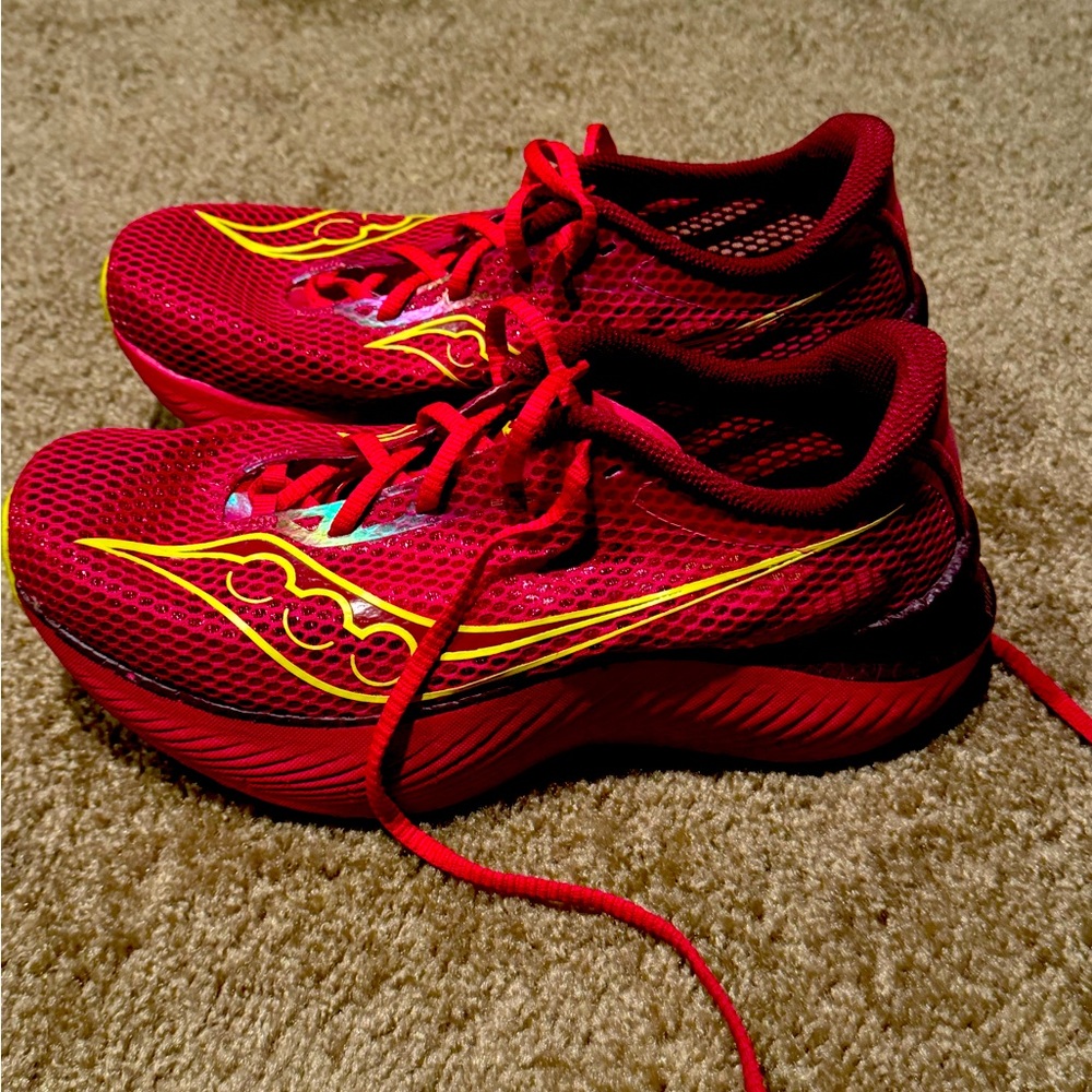 Saucony Endorphin Pro 3 - Red